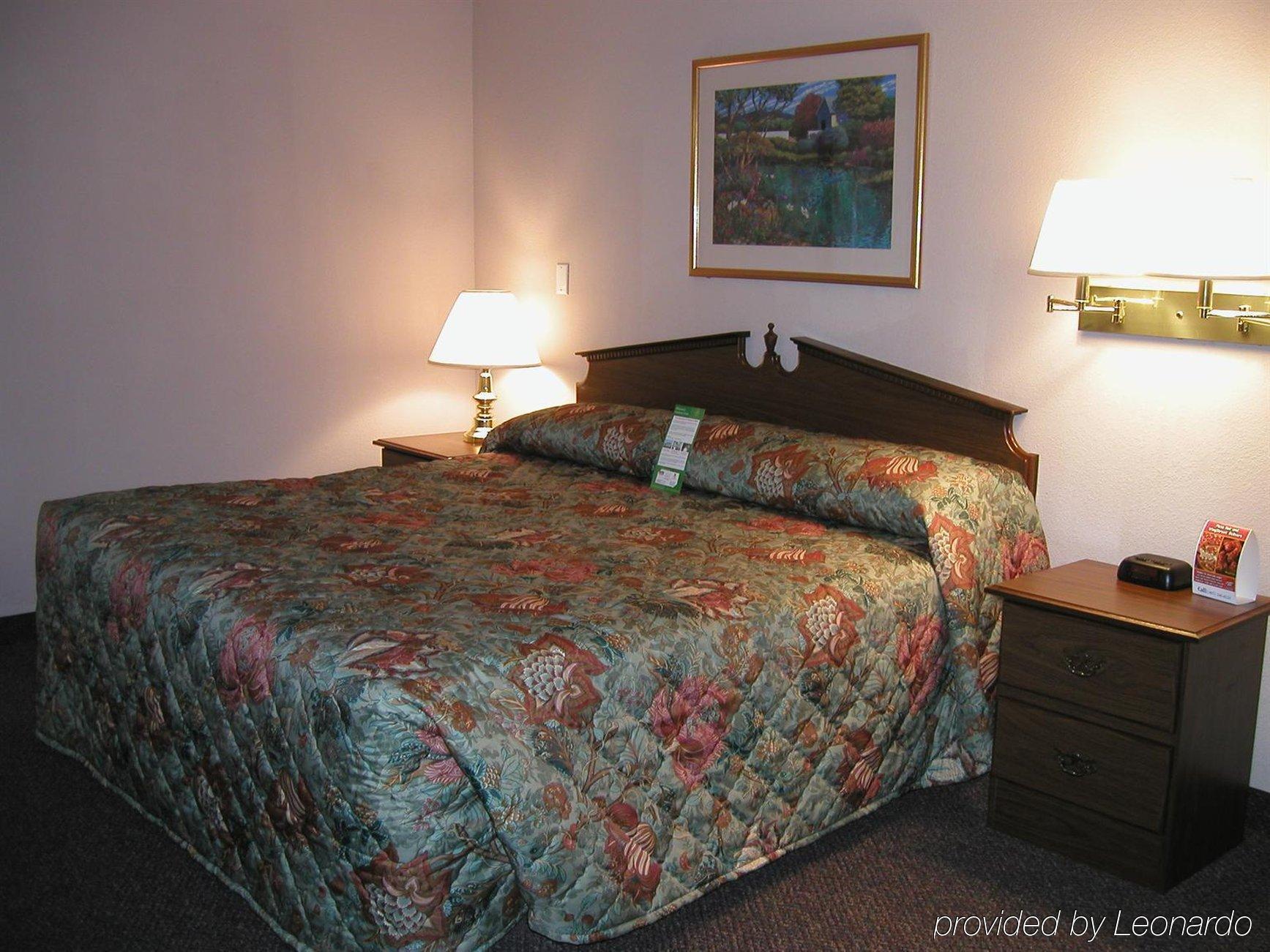 Intown Suites Extended Stay Chesapeake Va - I-64 Crossways Blvd エクステリア 写真